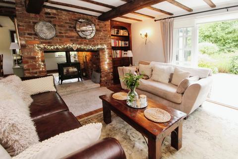 Marlbrook Cottage Footrid, Mamble, Kidderminster, DY14 9JS