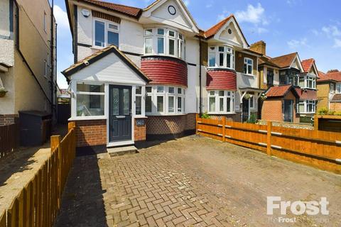 307 Hounslow Road, Hanworth, Feltham, TW13 5JQ
