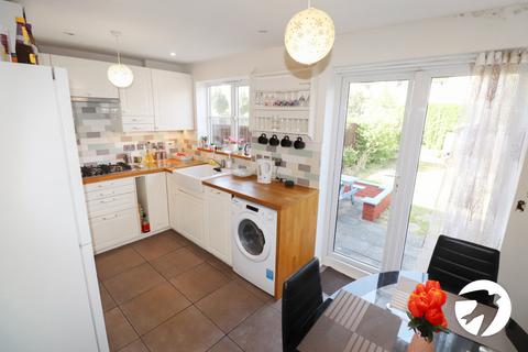 27 Poppy Close, Belvedere, DA17 6GN