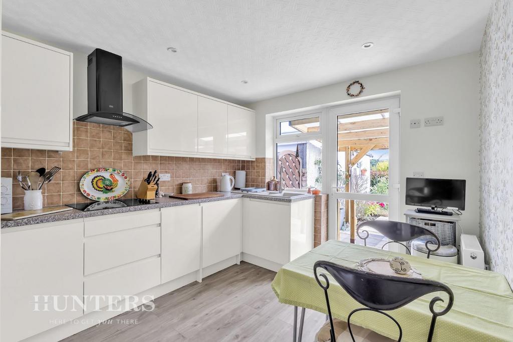 Dining kitchen