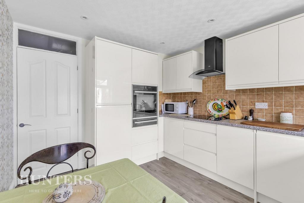 Dining kitchen