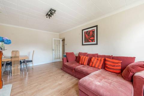 3 bedroom maisonette for sale, Tolcarne Drive, Pinner, HA5