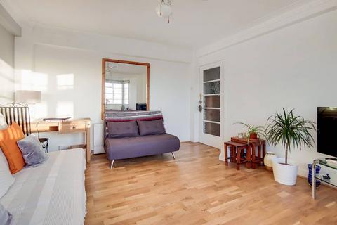 1 bedroom flat for sale, Streatham High Road, Streatham Hill, London, SW16