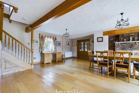 5 bedroom detached house for sale, Church Lane , Tetney DN36