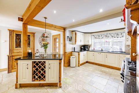 5 bedroom detached house for sale, Church Lane , Tetney DN36