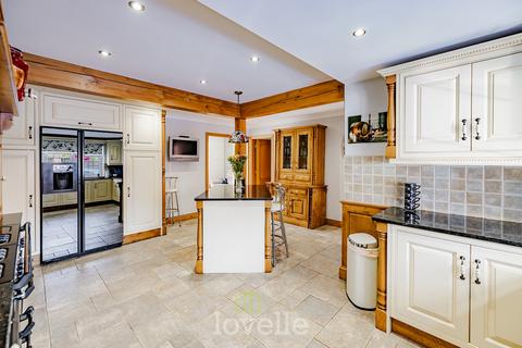 5 bedroom detached house for sale, Church Lane , Tetney DN36