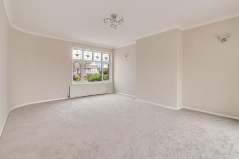 36 Ashurst Avenue, Southend-on-sea, SS2 4TJ