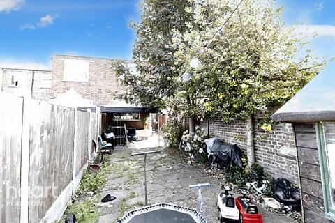 3 bedroom terraced house for sale, Avenons Road Plaistow, London