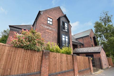 2 bedroom penthouse for sale, Stourbridge Road, Stourbridge DY9