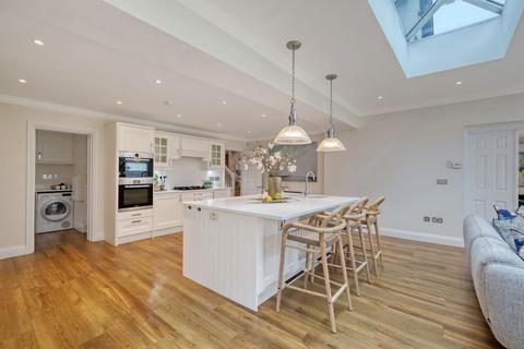 5 bedroom detached house for sale, Norsey Road, Billericay CM11