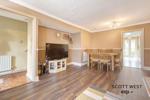 100 Woolmer Green, Basildon, SS15 5LW