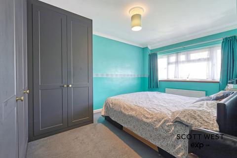 100 Woolmer Green, Basildon, SS15 5LW