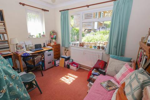 38 Manor Road, Minehead, TA24 6EJ