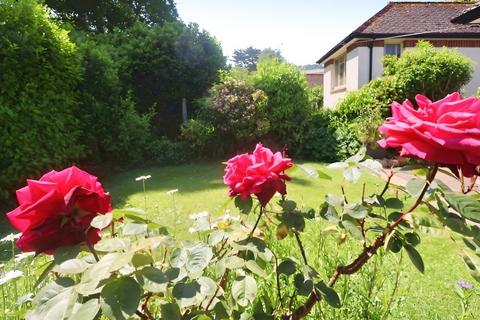 38 Manor Road, Minehead, TA24 6EJ