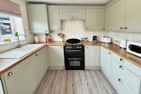 10, Croft Court North Croft, Williton, Taunton, TA4 4BY