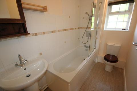 undefined, Redshaw Close, Buckingham, MK18
