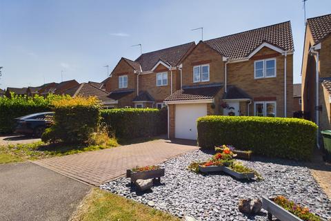 3 Chapman Close, Towcester, NN12 7AQ
