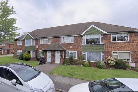 2 bedroom maisonette to rent, Sterling Avenue, Edgware HA8