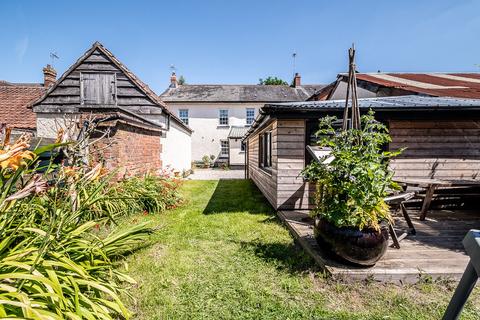 3 bedroom terraced house for sale, Broadway, Woodbury