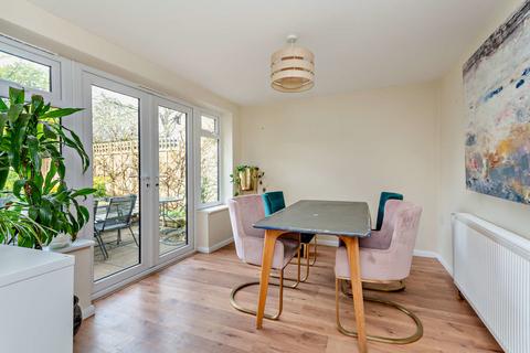 8 Chiltern View, Little Milton, Oxford, OX44 7QP