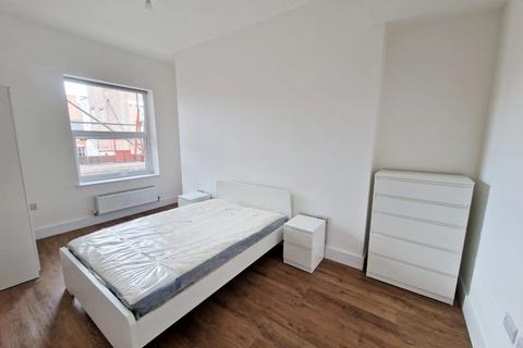 2 bedroom apartment to rent, Carlton Street, Nottingham, Nottinghamshire, NG1 1NN