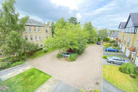 8 Chapman Square, Harrogate, HG1 2SL