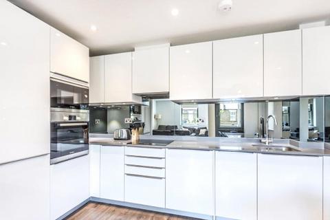 3 bedroom apartment for sale, Albany Court, Chiswick W4