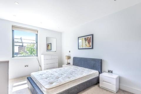 3 bedroom apartment for sale, Albany Court, Chiswick W4