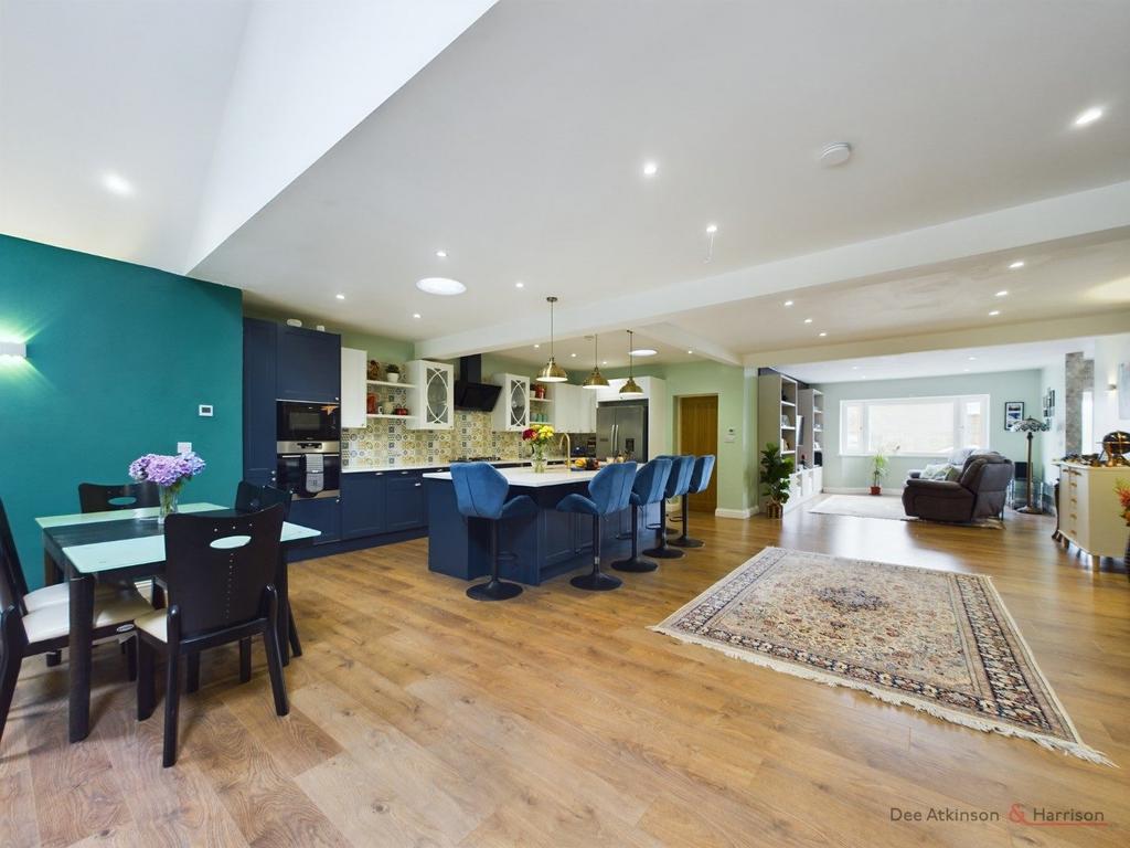 Open Plan Kitchen/Dining/Day Room