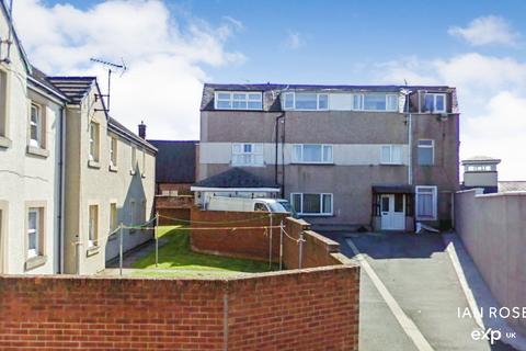 2 bedroom end of terrace house for sale, Ellenborough Place, Maryport CA15