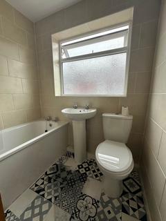 2 bedroom terraced house to rent, Calthorpe Street, Liverpool L19