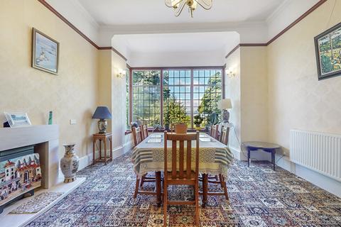 Hillcrest Bowfield Road, Howwood, Johnstone, PA9 1DA