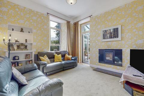 Hillcrest Bowfield Road, Howwood, Johnstone, PA9 1DA