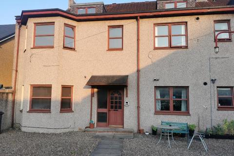 2 bedroom flat to rent, High Street, Methil, Leven, KY8