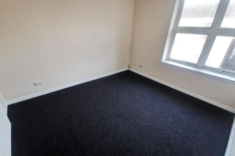 2 bedroom flat to rent, High Street, Methil, Leven, KY8