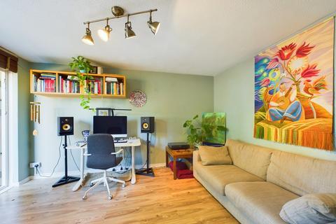 18 Woolstaplers Way, London, SE16 3UP