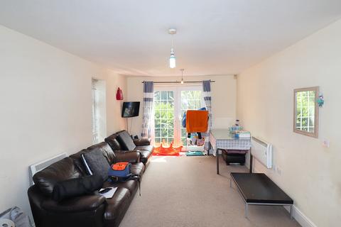 2 bedroom flat for sale, Moorlands Avenue West, Dewsbury WF13