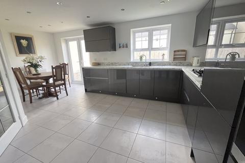 5 bedroom detached house for sale, 2 Cae Wyndham, Cowbridge, The Vale of Glamorgan CF71 7FL