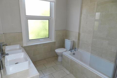 13 Beechwood Mount, Leeds, LS4 2NQ