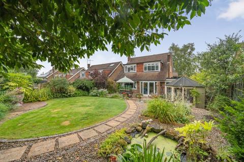 2 Broad Oak, Groombridge, Tunbridge Wells, TN3 9SD