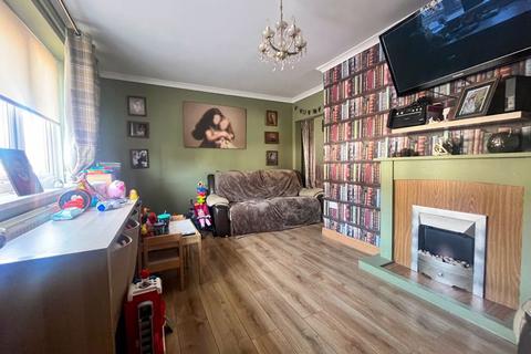 2 bedroom end of terrace house for sale, Oaklands Green, Bilston