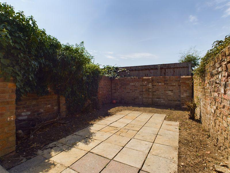 Courtyard Garden