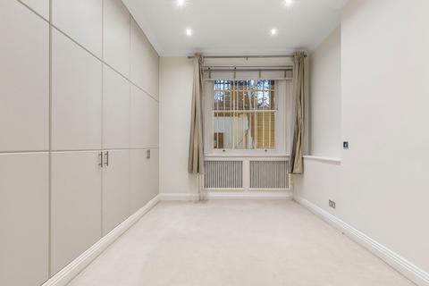 2 bedroom flat to rent, Queens Gate Gardens, South Kensington, London