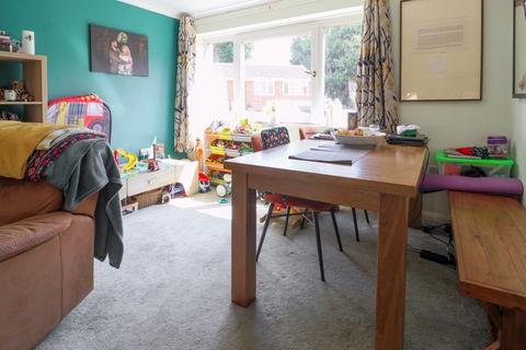 9a Bicknor Close, Canterbury, CT2 7UB