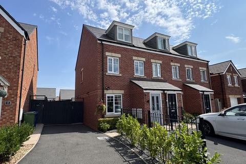 3 bedroom end of terrace house for sale, Sanderling Street, Norton Canes, WS11 9AJ