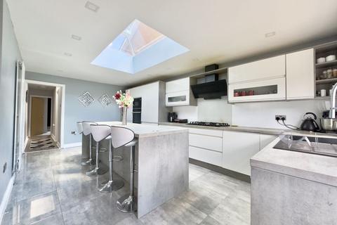 206 Walmley Ash Road, Sutton Coldfield, B76 1XJ
