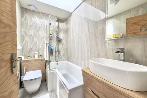 206 Walmley Ash Road, Sutton Coldfield, B76 1XJ