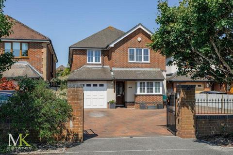 4 bedroom detached house for sale, Iford Gardens, Bournemouth BH7