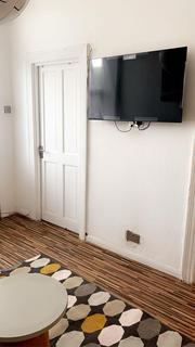 undefined, Ballards Lane, London N3
