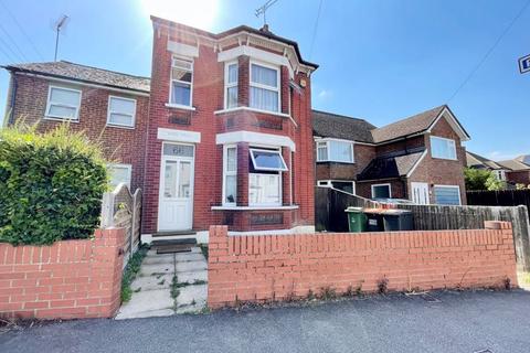 3 bedroom semi-detached house for sale, Kirby Road, Dunstable